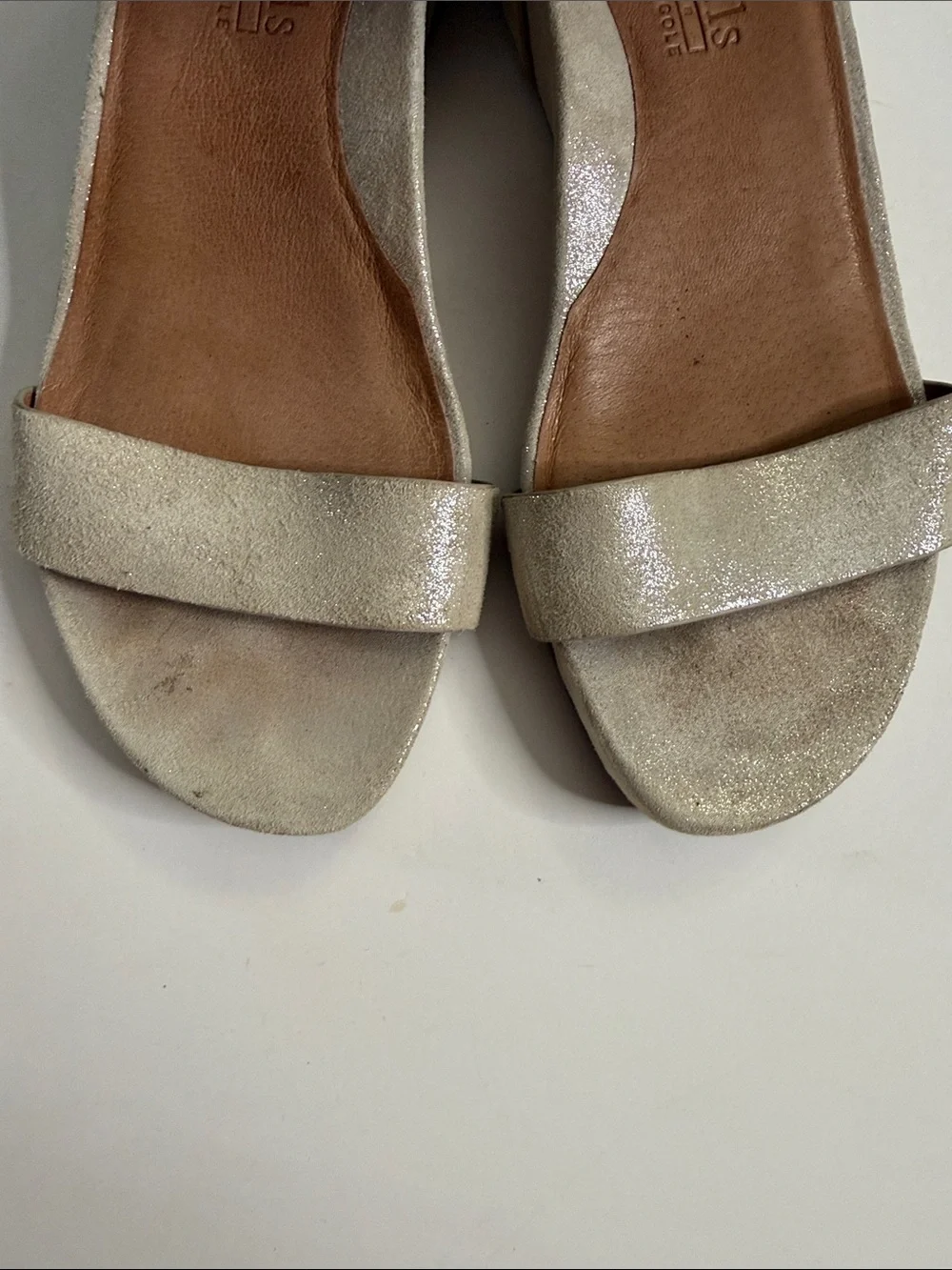 Gentle Souls Gianna Metallic Ivory Ankle-Strap Wedge Sandal size 9